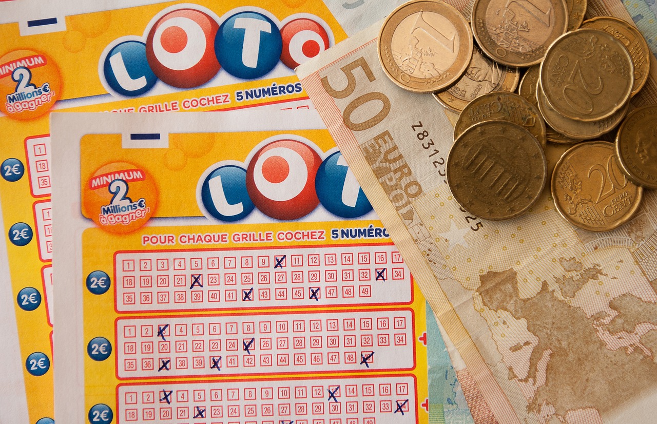 Play EuroMillions Online Play